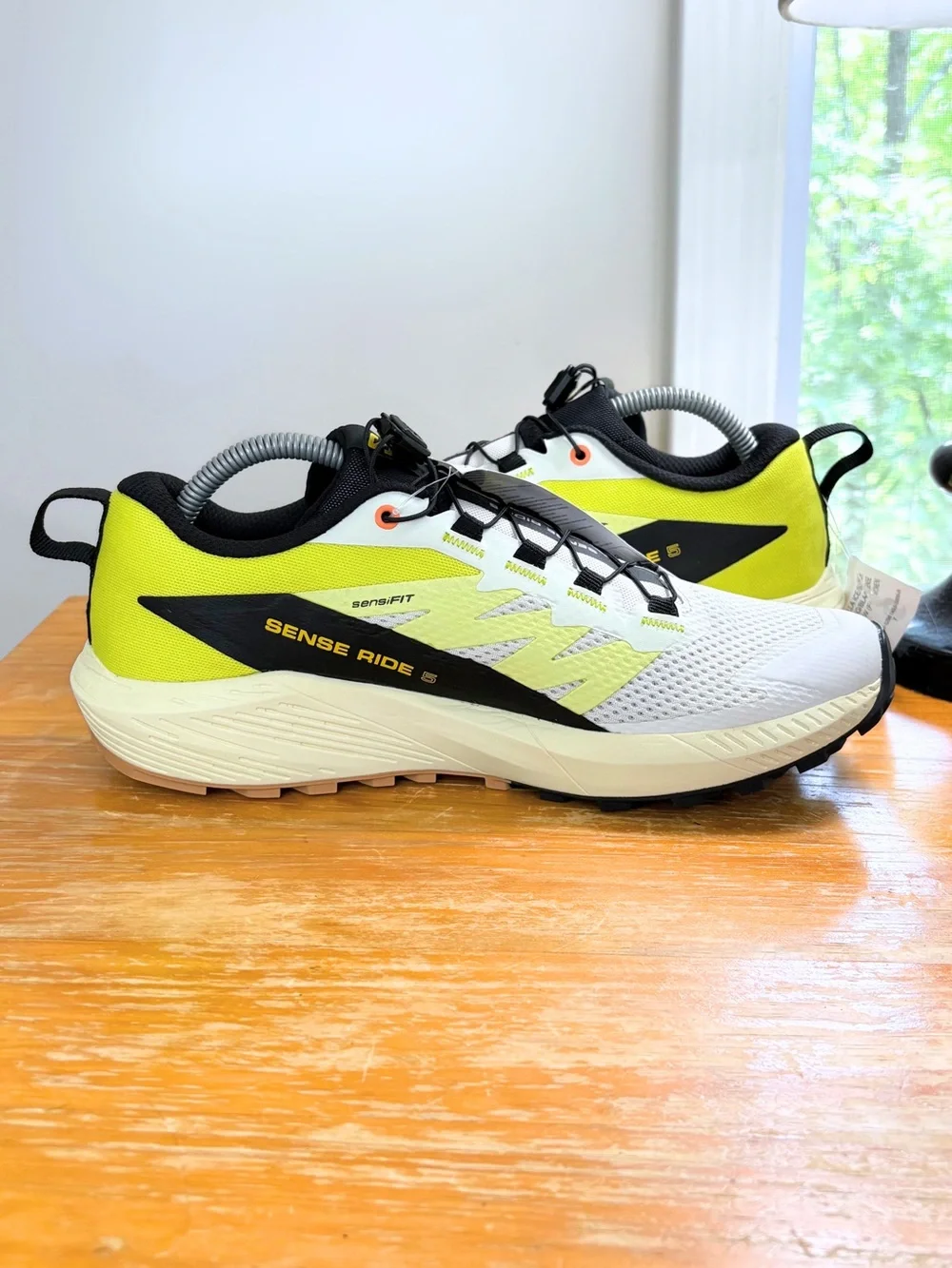 NWT Salomon Women’s Sense Ride 5 Trail Shoe
